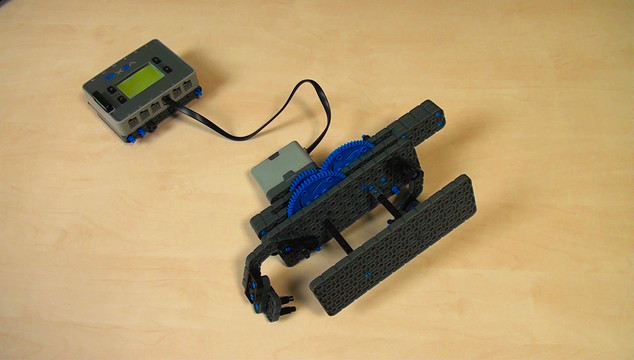 Image for VEX IQ. Synchronizing levers movement with Gears moving in opposite directions